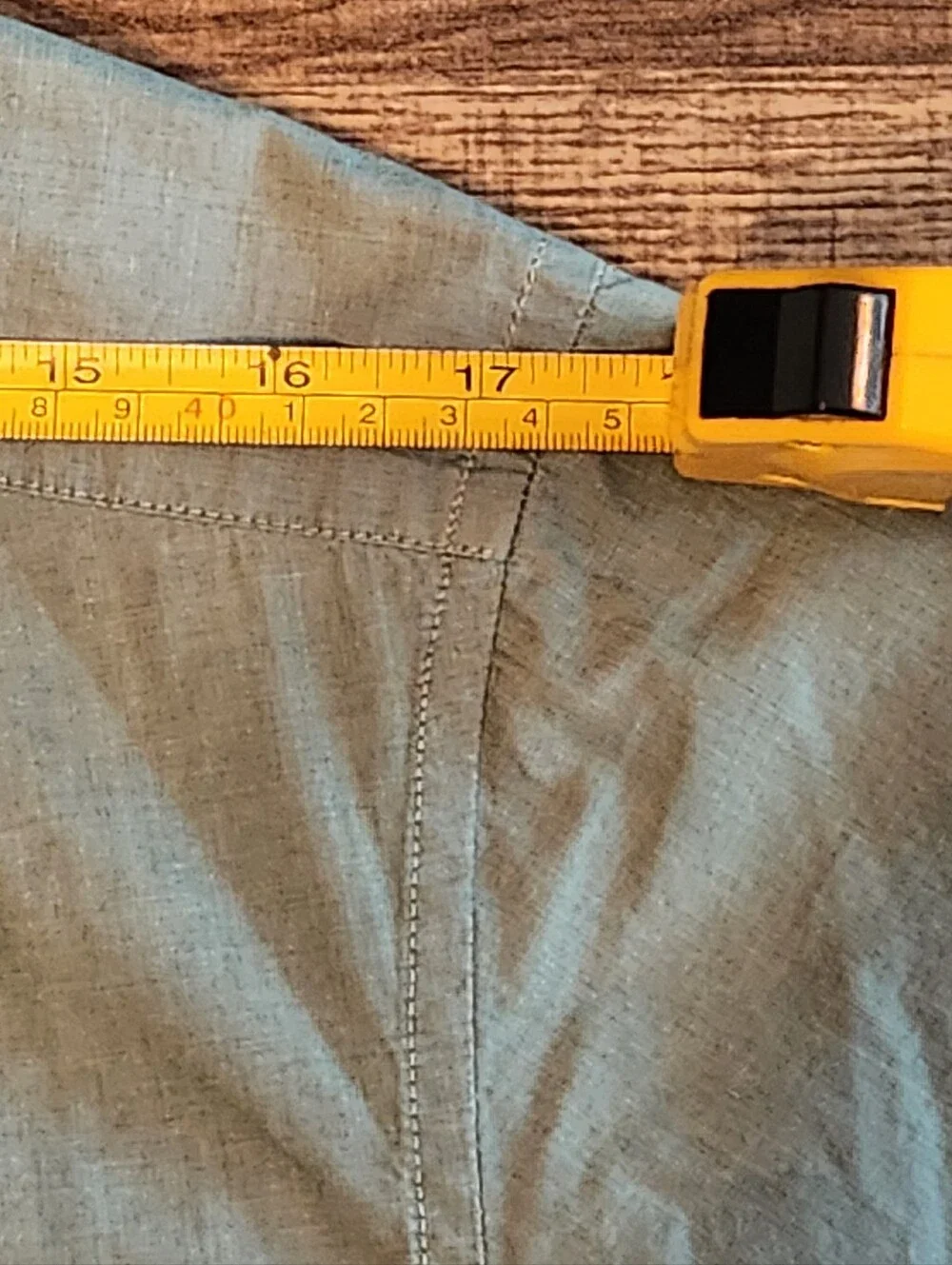 Mens Banana Republic Light Blue Short-Sleeve Button-Down Shirt Size Small